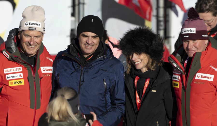 Alain Berset und seine Frau Muriel Zeender Berset besuchen den Riesenslalom in Adelboden.