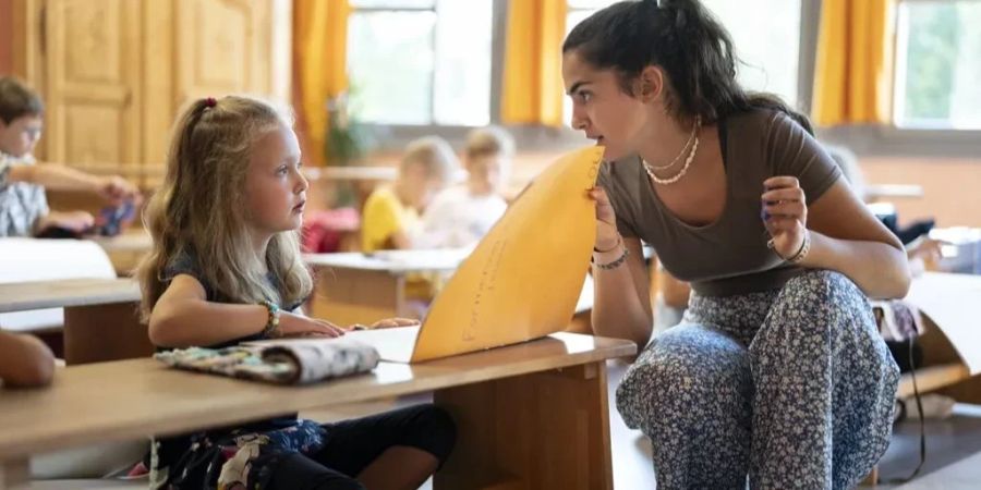 In nur acht Monaten leistete eine Aargauer Schulleiterin 1022 Überstunden, wofür sie von der Gemeinde 106'000 Franken verlangte. (Symbolbild)