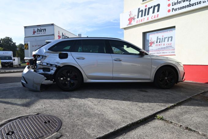 Es kam zum Sachschaden beim Unfall in Staad SG. Staad SG
