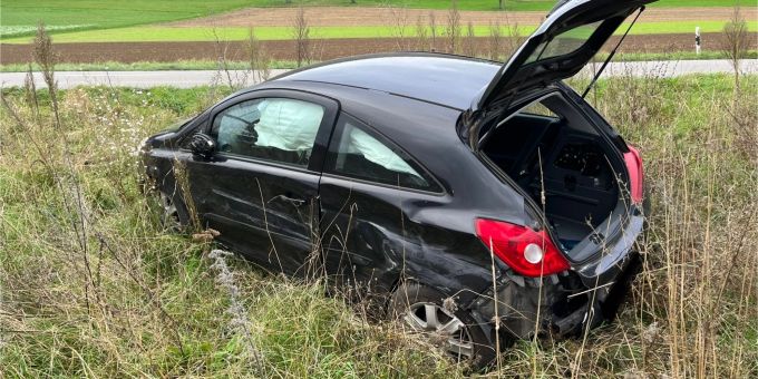 Beringen SH - Seitliche Frontalkollision zwischen zwei Autos