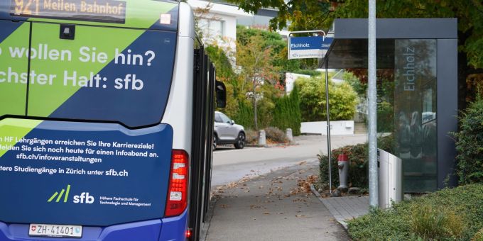 Busse statt Hilfe - ZVV-Kontrolleure bringen Mami im Bus zum Weinen