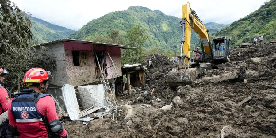 Im südamerikanischen Ecuador meldete die Polizei sieben Tote, 20 Vermisste und 16 Verletzte.