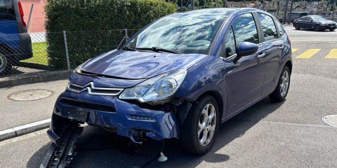 Obersiggenthal AG: Unfall wegen missachtetem Rotlicht. Obersiggenthal AG Unfall