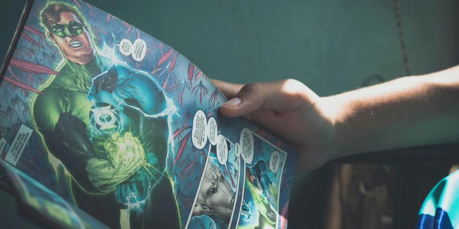 gratis comic tag
