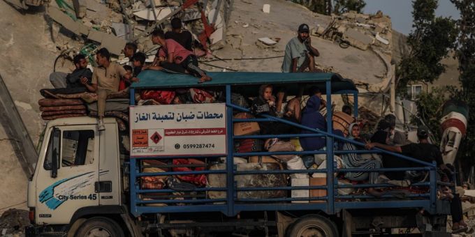 Laut UNRWA verlassen hunderttausende Palästinenser Rafah. Rafah Flucht Flüchtlinge Gaza