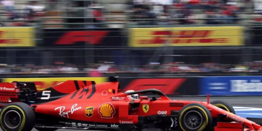 Sebastian Vettel ist im Abschlusstraining der Formel 1 vor dem Grand Prix von Mexiko hinter Teamkollege Leclerc Zweiter geworden. Foto: Marco Ugarte/AP/dpa