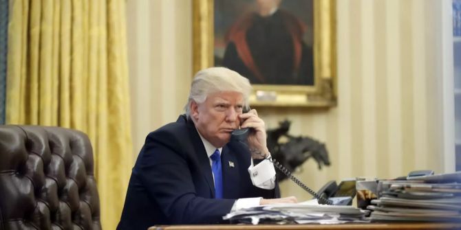 donald trump telefon