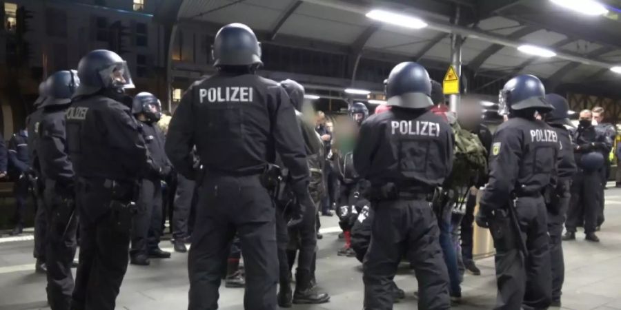 Einsatz bei Rechtsextremisten-Demo in Bonn