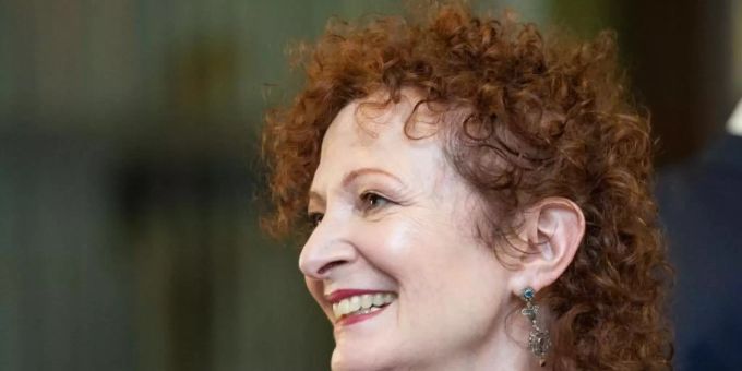 Nan Goldin ist laut Kunstranking «Power 100» auf Rang zwei der derzeit einflussreichsten Persönlichkeiten in der Kunstwelt. Foto: Christophe Gateau/dpa Nan Goldin ist laut Kunstranking «Power 100» auf Rang zwei der derzeit einflussreichsten Persönlichkeiten in der Kunstwelt. Foto: Christophe Gateau/dpa