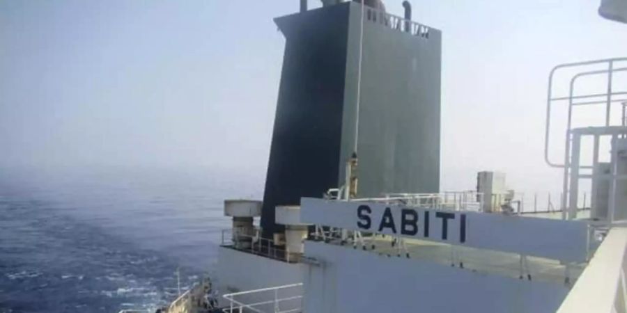 Im Roten Meer vor Saudi-Arabien ist es nach Angaben des iranischen Ölministeriums zu einer Explosion auf dem iranischen Öltanker «Sabiti» gekommen. Foto: Iranian Oil Ministry/SHANA/AP/dpa