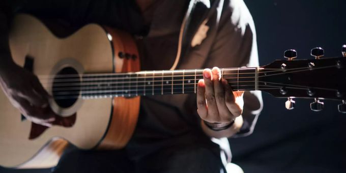 Instrumentale Musikstücke lösen universelle Gefühle aus – unabhängig vom kulturellen Hintergrund. Musiker