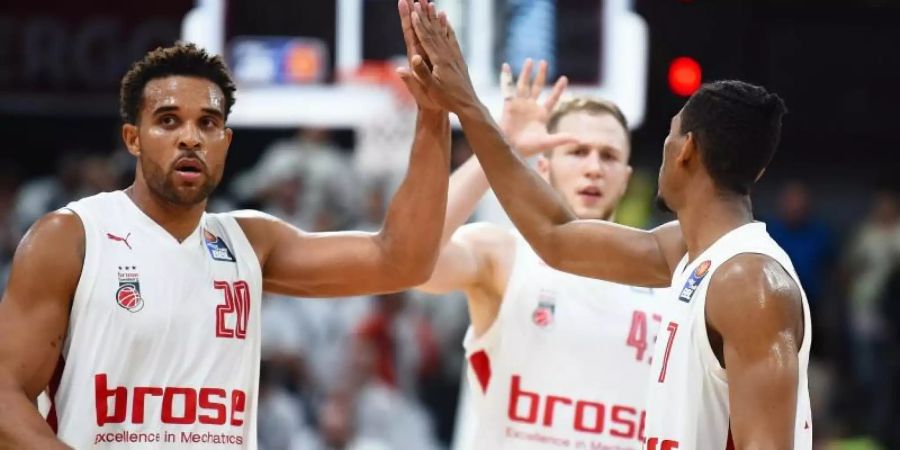 Die Brose Bamberg hat das Verfolgerduell gegen die MHP Riesen Ludwigsburg mit 75:68 gewonnen. Foto: Nicolas Armer/Archivbild