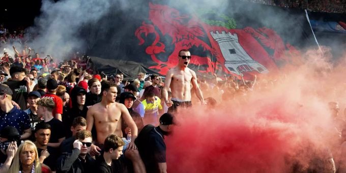 Die Feyenoord-Fans sind in ganz Europa gefürchtet. Hooligans