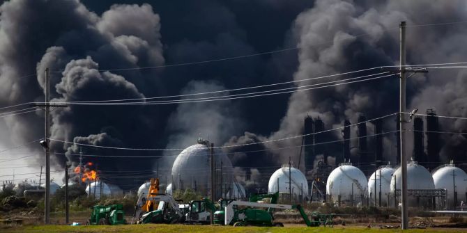 Explosion in Chemiefabrik