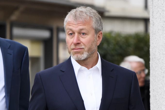 Roman Abramowitsch musste den FC Chelsea verkaufen. Jahrzehnte zuvor schreckte er Wyss noch vor einem Investment ab. Roman Abramowitsch