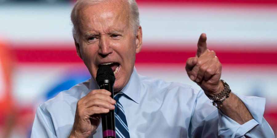 US-Präsident Joe Biden findet bei seiner Wahlkampfveranstaltung klare Worte für Republikaner aus dem Lager von Donald Trump.