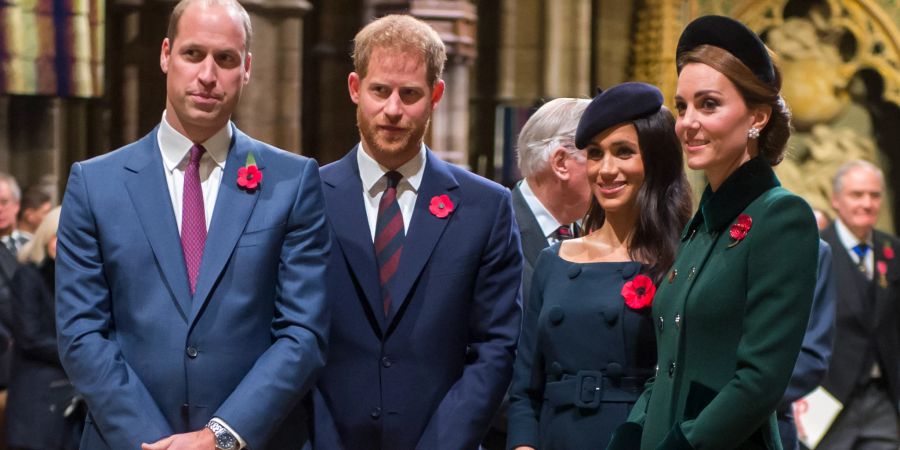 Prinz William, Prinz Harry, Meghan Markle und Kate Middleton verstehen sich nicht gut.