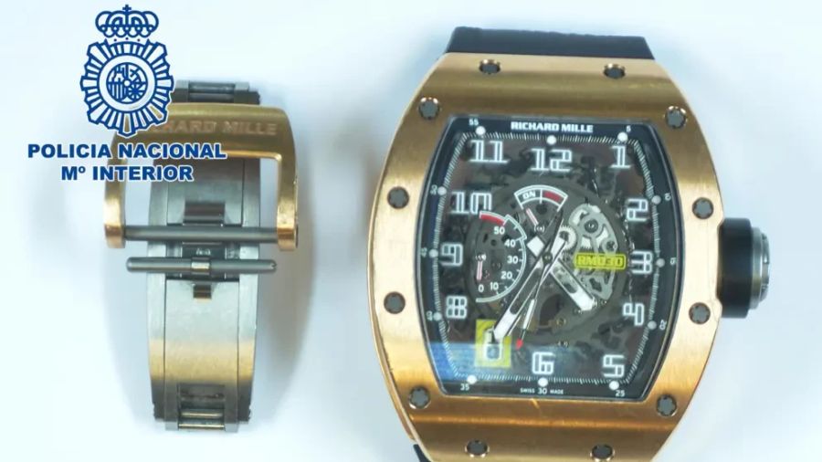 So eine Uhr von Richard Mille kostet circa 250'000 Euro. Auch sie ist in den Händen der Polizei.