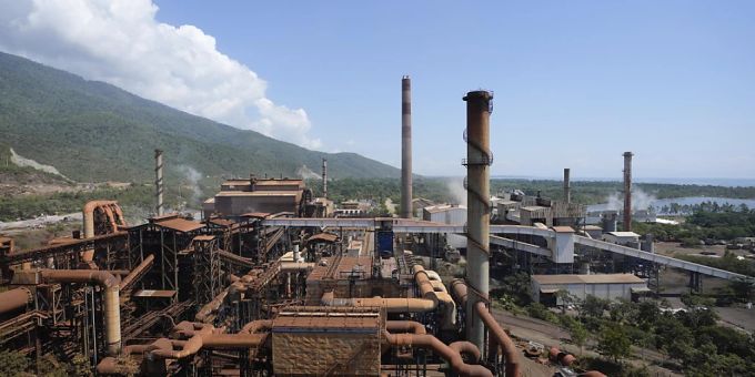 Die Zuger Bergbaufirma Solway betreibt in Guatemala Minen und Nickelverarbeitungsanlagen. Nach Sanktionen der USA musste das Unternehmen die Geschäfte vorübergehend einstellen. (Archivbild) Bergbau