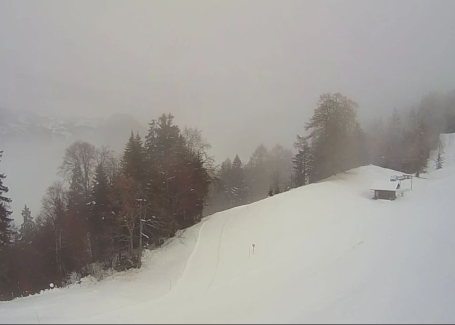 Und auch in Aeschi BE sieht die Wetterlage ähnlich aus.