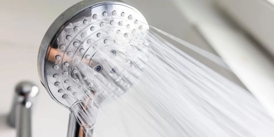 Doch die Warmwasser-Versorgung ist in den betroffenen Wohngebäuden nicht gefährdet.