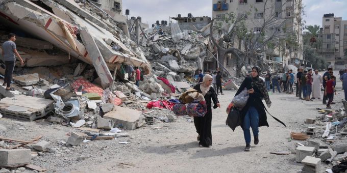 Die humanitäre Situation in Gaza spitzt sich zu. Die humanitäre Situation in Gaza spitzt sich zu.
