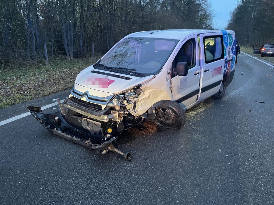 Aufgrund des Unfalls kam es zu Verkehrsbehinderungen.