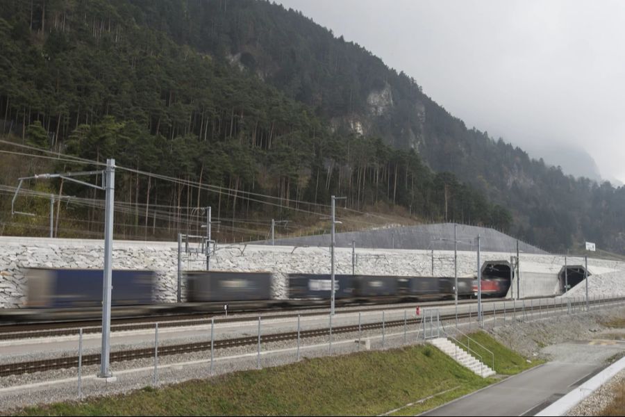 Anschliessend ging es durch den Gotthard-Basistunnel. (Archiv)