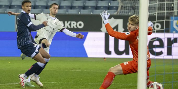 Vor der Winterpause - FC Luzern kassiert unglückliche Pleite gegen FCB