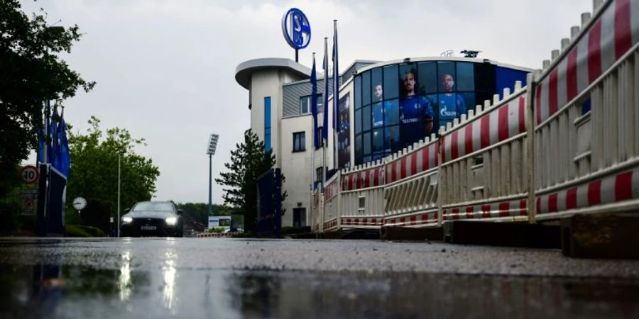 Massenschlägerei unter Fussballfans