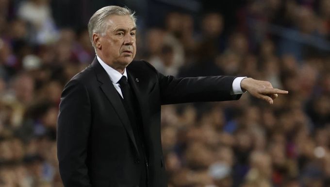Derzeit steht Carlo Ancelotti an der Seitenlinie von Real Madrid. Es wird aber über einen Sommer-Abgang spekuliert. Carlo Ancelotti