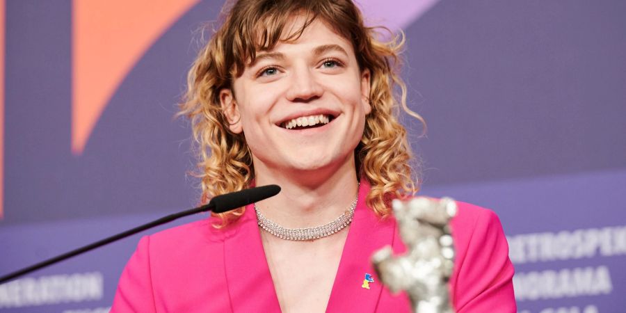 Thea Ehre freut sich über den Silbernen Bären für ihre schauspielerische Leistung als Nebendarstellerin in «Bis ans Ende der Nacht».