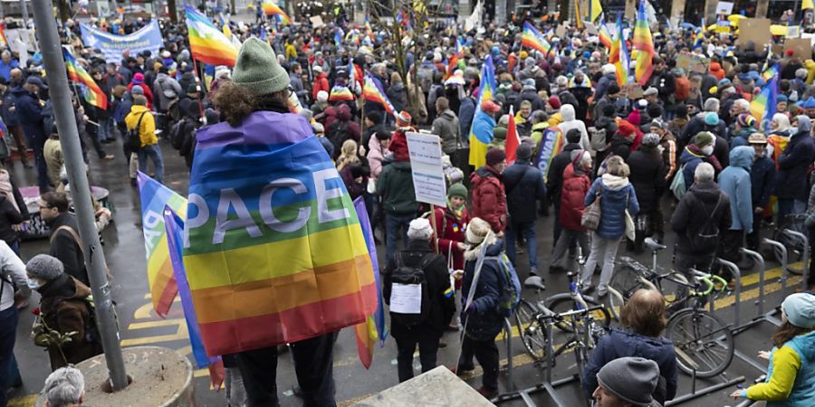 Verschiedene Parteien und Organisationen riefen zu einer nationalen Friedenskundgebung in Bern auf. (Archivbild)