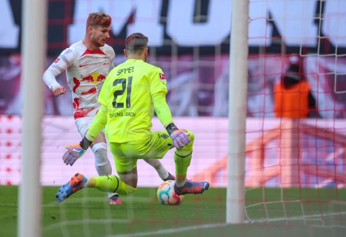 Timo Werner trifft gegen Gladbach zum zwischenzeitlichen 1:0. RB Leipuig
