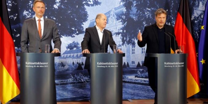 Lindner, Scholz und Habeck in Meseberg Lindner, Scholz und Habeck in Meseberg