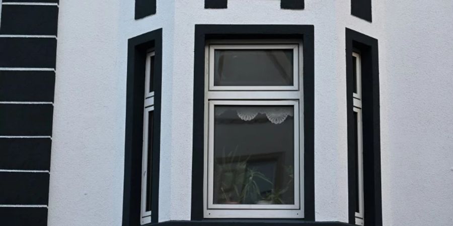 Fenster des Hauses, in dem einer der Brüder wohnt