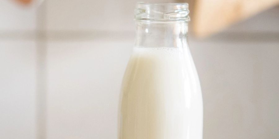 Kuhmilch hat andere Nährwerte als die Alternativen: Schaf- und Ziegenmilch lassen sich leichter verdauen.