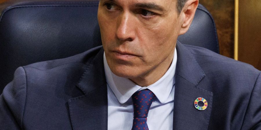 Pedro Sanchez, Ministerpräsident von Spanien, nimmt an der zweiten Sitzung des Misstrauensantrags im Abgeordnetenhaus teil.