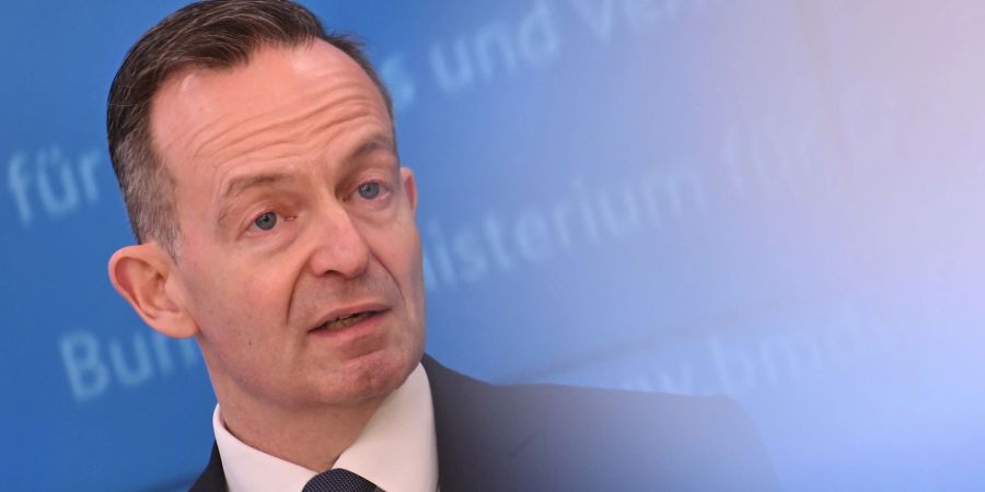 Bundesverkehrsminister Volker Wissing warnt mit Blick auf die geplante Abgasnorm Euro 7 vor einer zu scharfen Regulierung.