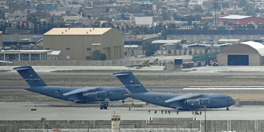 US-Armeeflugzeuge auf Kabuler Flughafen im August 2021