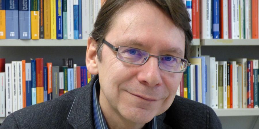 Politikwissenschaftler Uwe Jun ist Direktor des neuen Instituts für Demokratie- und Parteienforschung an der Universität Trier.