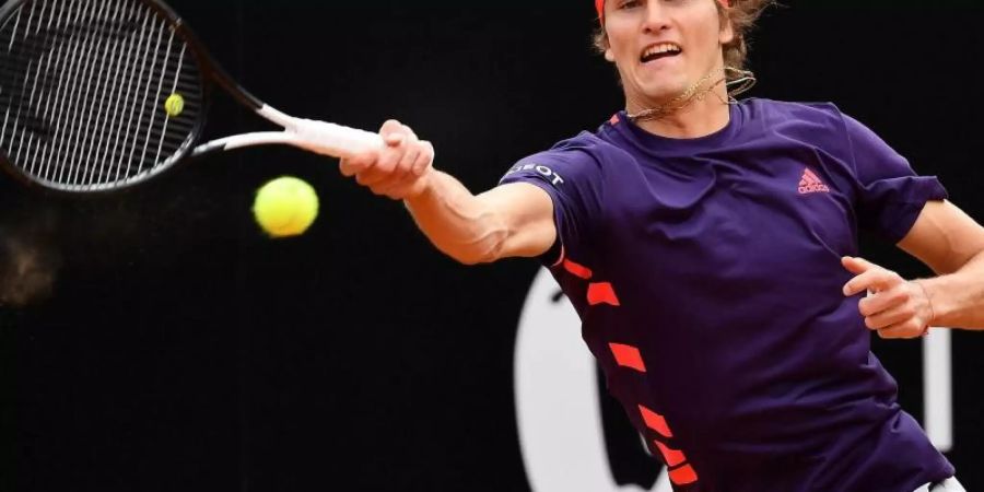 Alexander Zverev hat sein Auftaktmatch in Rom verloren. Foto: Ettore Ferrari/ANSA/AP