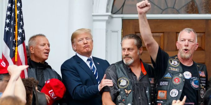 Donald Trump und Mitglieder von «Bikers for Trump» am 11. August 2018 in Bedminster, New Jersey. Donald Trump