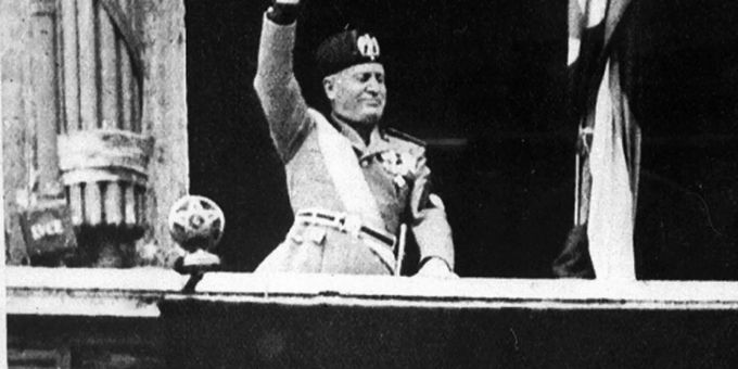Benito Mussolini wurde die Ehrenbürgerschaft von Salò abgesprochen. Benito Mussolini
