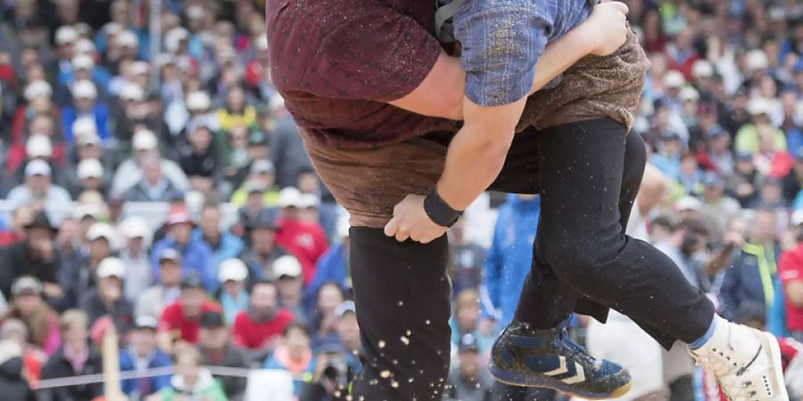 Zwei der ganz Bösen am letztjährigen Innerschweizer Fest in Alpnach: Christian Stucki (links) und Joel Wicki