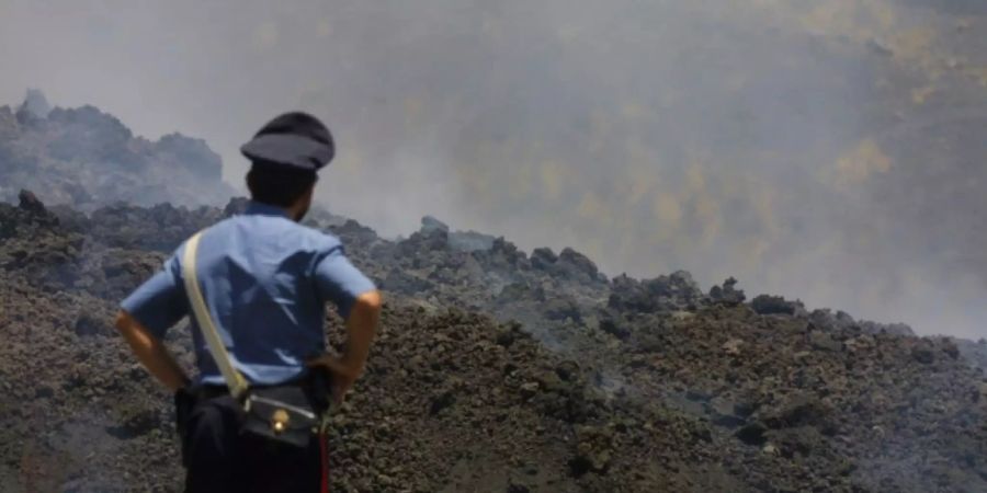 Italienischer Carabinieri auf Sizilien