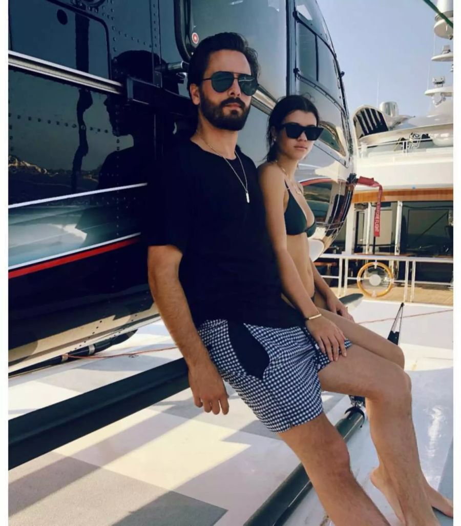 Sie ist 19, er 34: Scott Disick muss sich viel Kritik anhören.