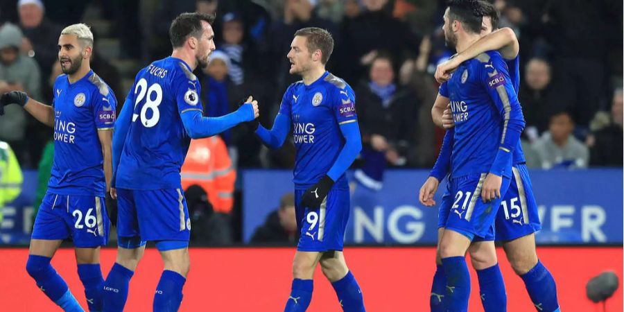 Leicester City gewinnt das Spiel am Ende mit 2:0.