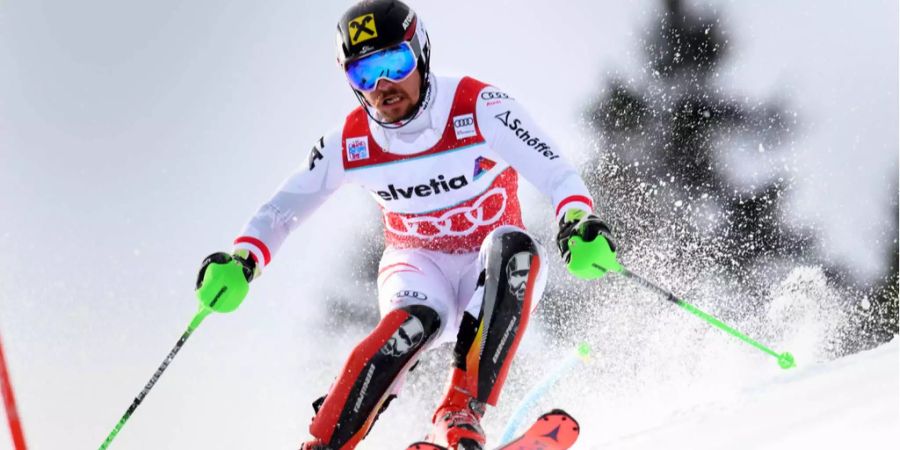 Wer sonst? Marcel Hirscher führt im Weltcup-Slalom von Adelboden nach dem ersten Lauf.