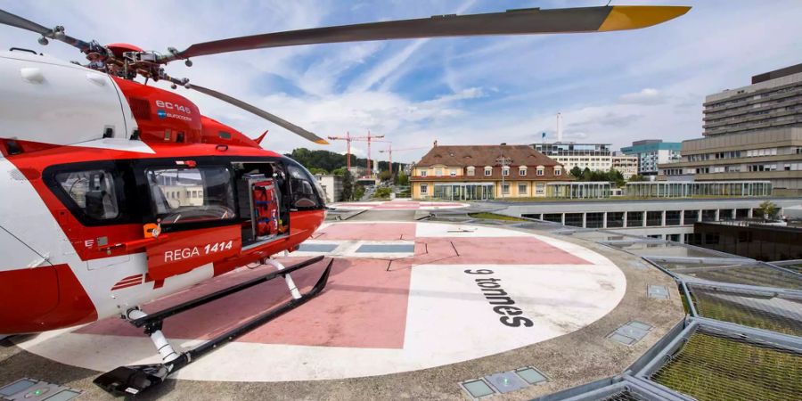 Ein Helikopter der Rega.